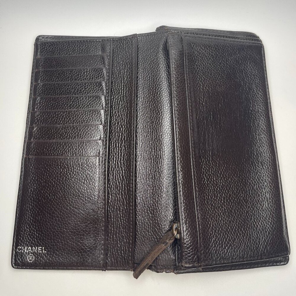 CHANEL Dark Brown Caviar Leather CC Bifold Wallet - Preowned - Picture 3 of 15